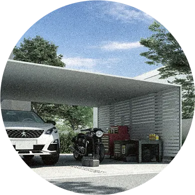 カーポートとフェンスの写真