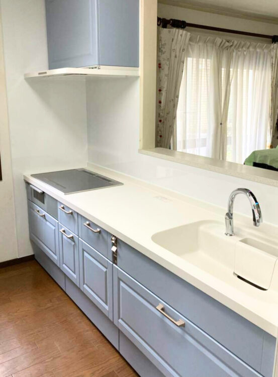 パステルカラーが可愛らしい北欧風キッチン♪