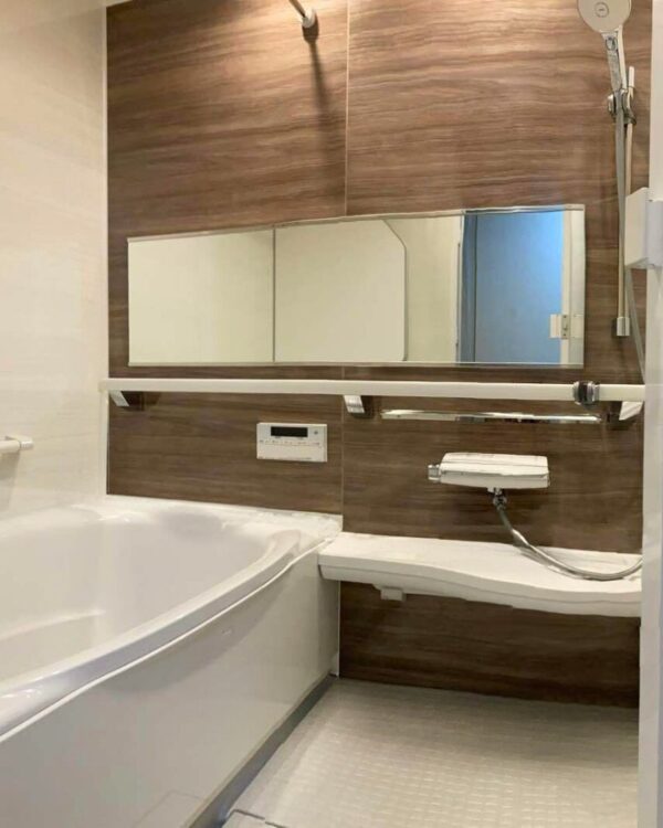 浴室のサイズを変えて脱衣室を広くリフォーム♪